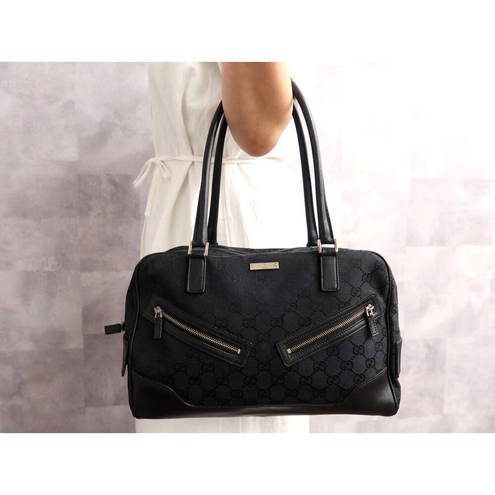 Gucci GG Canvas Calf Leather Leather Handbag Black Silver Hardware Strap Type